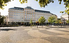 فندق راديسون بلو كارلتون، براتيسلافا